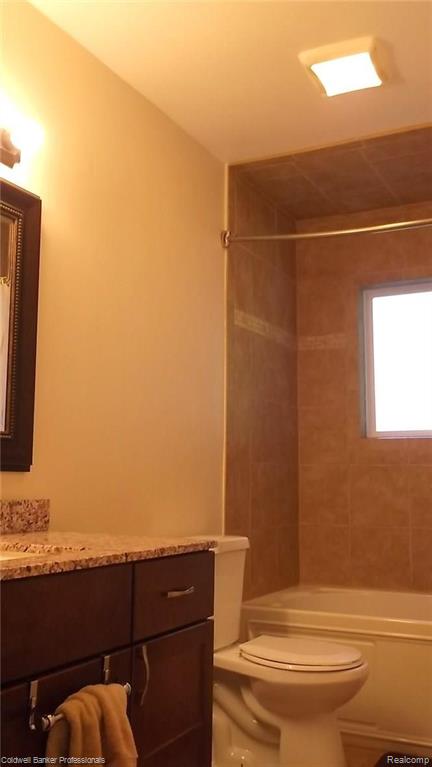 3221 Eastern Avenue Rochester Hills, MI 48307 - Photo 16 of 29