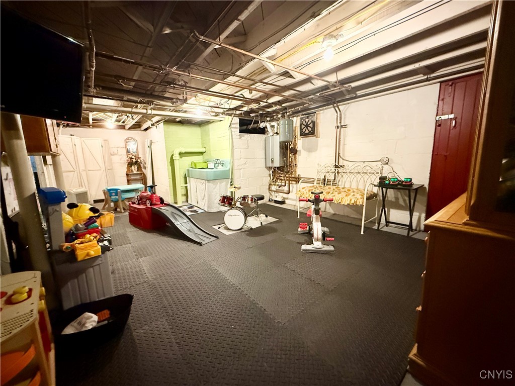 561 Main Street Oneida, NY 13421 - Photo 34 of 47 Basement