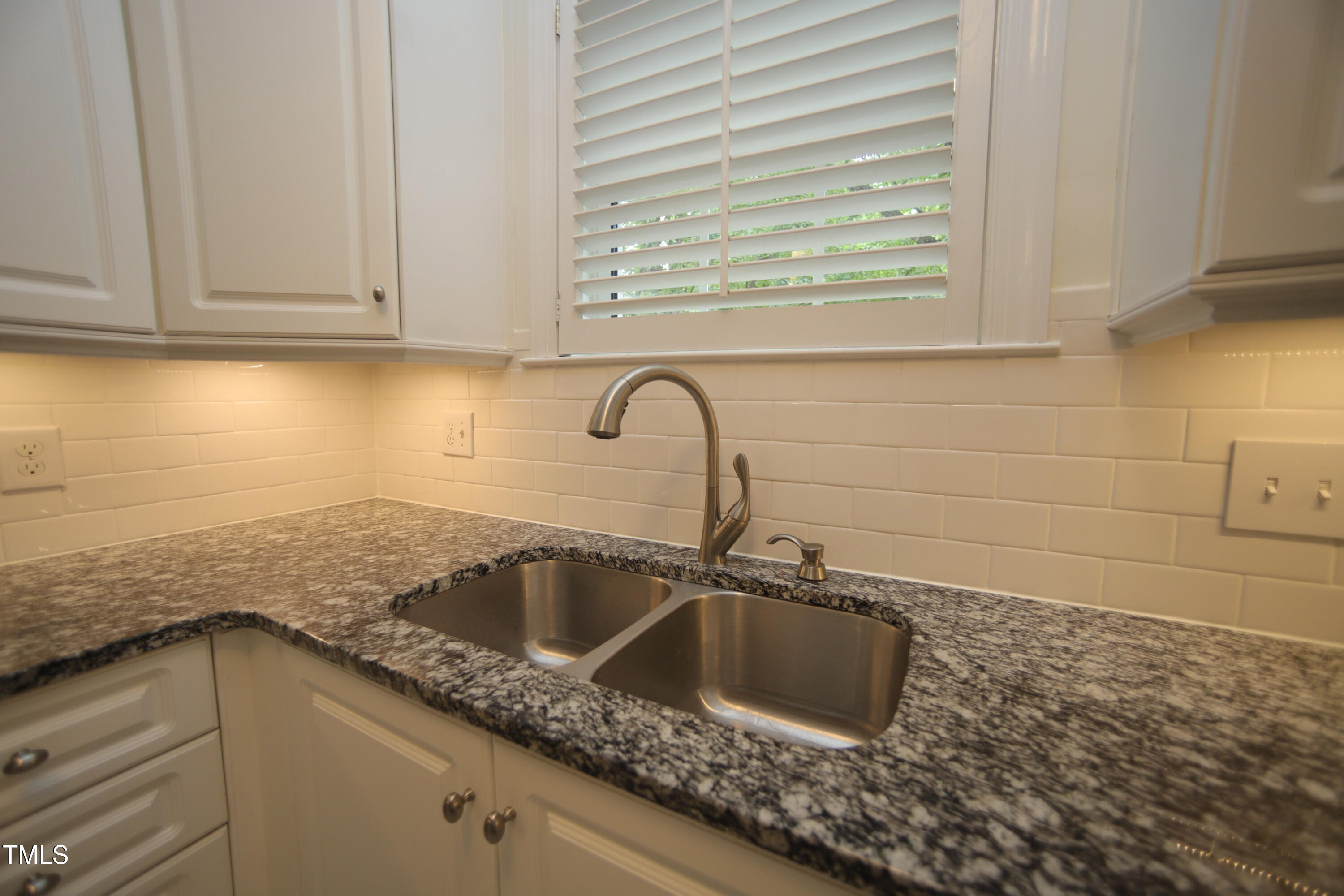 116 Northbrook Drive, Unit 105 Raleigh, NC 27609 - Photo 16 of 38 116 Northbrook Drive Unit 105N
