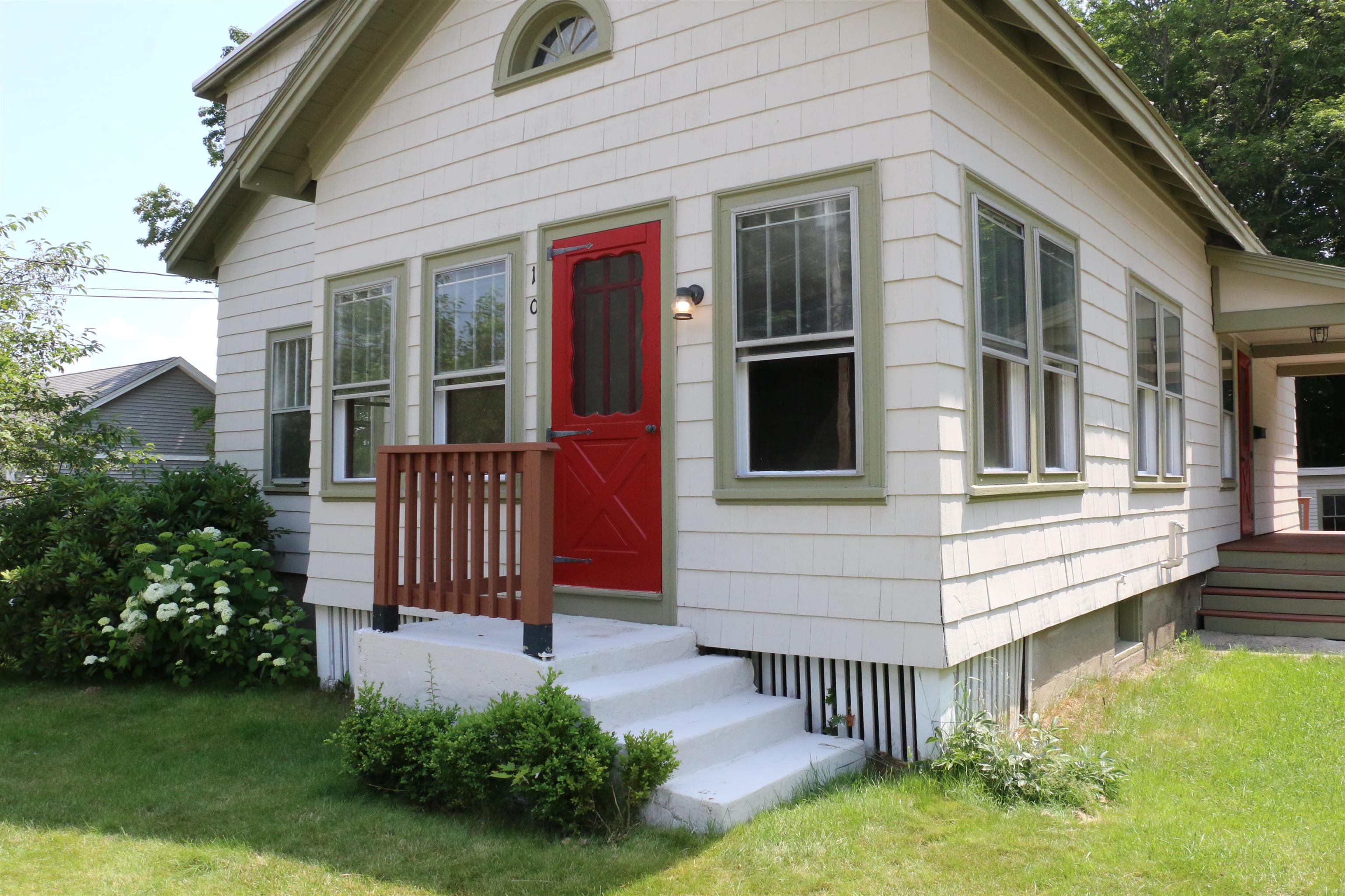 10 Oak Street Jaffrey, NH 03452 - Photo 3 of 34