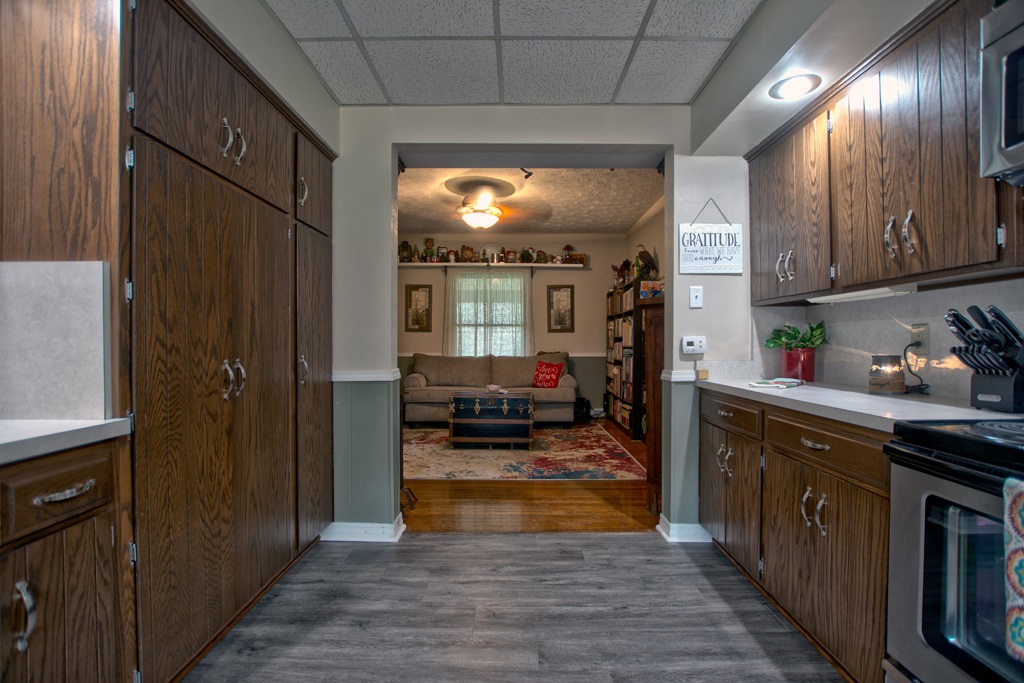 52827 Hickory Road Granger, IN 46530 - Photo 7 of 28 Gallery Image 7