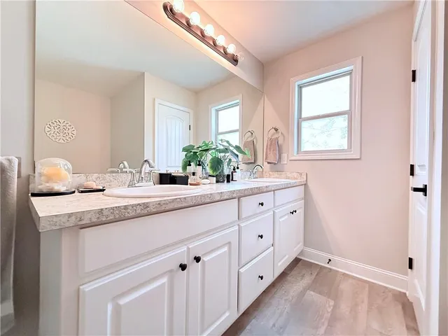 $2,450 | 138 Livingston Court, Winder, GA 30680