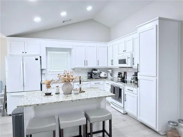 $2,450 | 138 Livingston Court, Winder, GA 30680