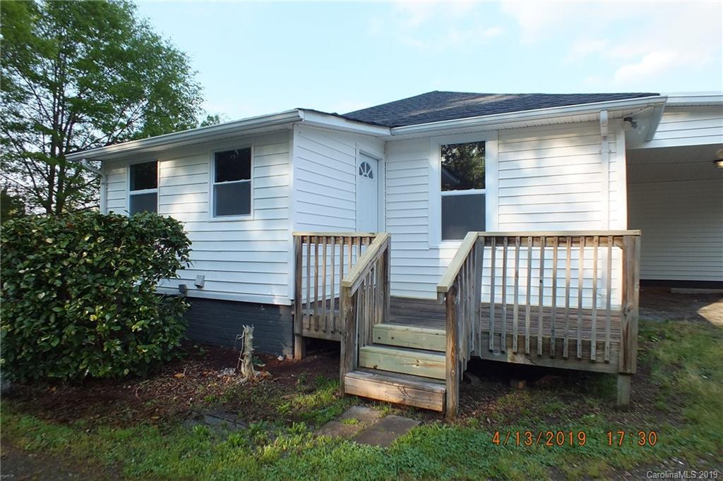 288 South Potter Road Lancaster, SC 29720 - Photo 17 of 24 a view of a house with a yard and furniture