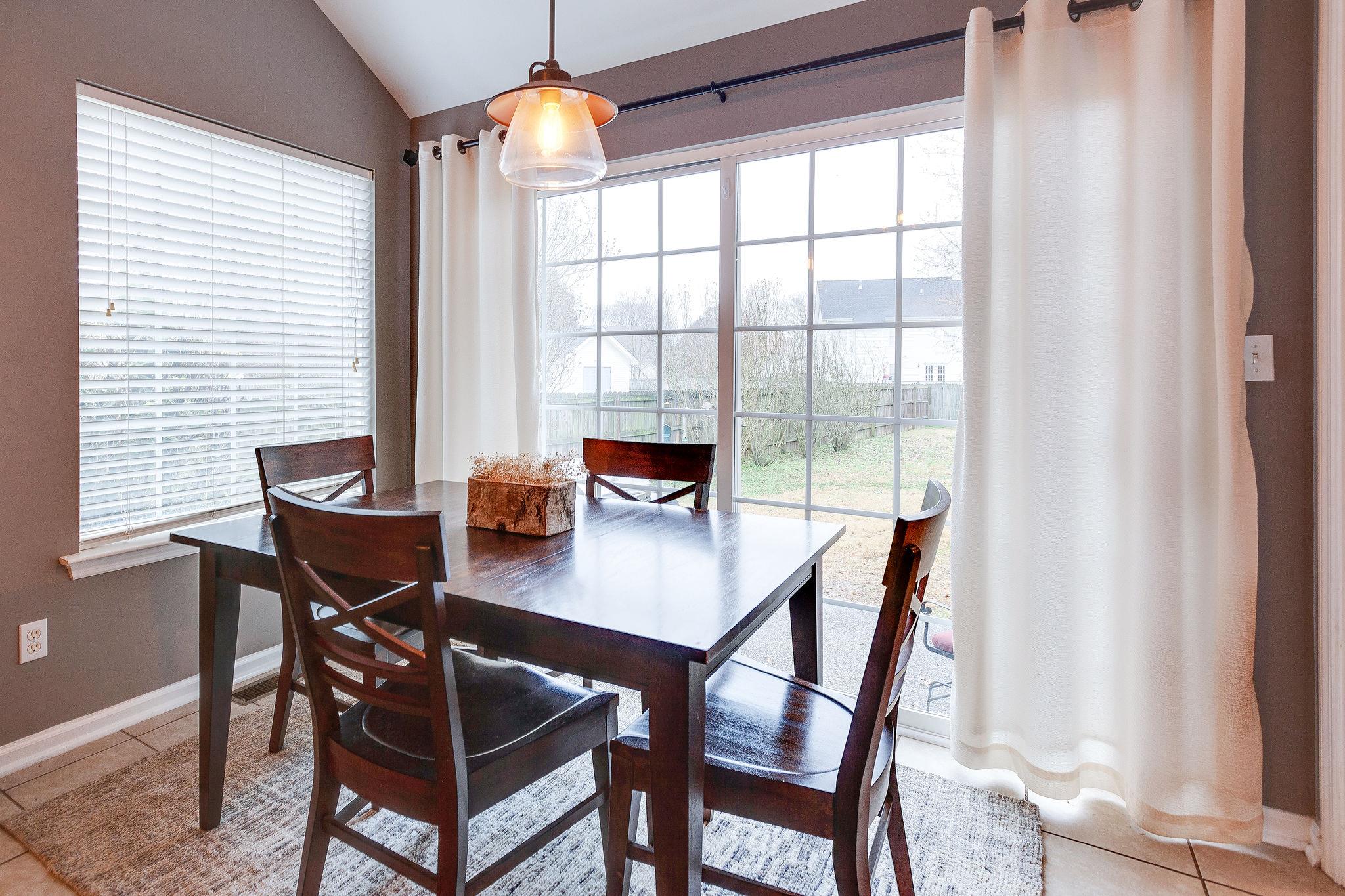 1815 O'Reilly Circle Spring Hill, TN 37174 - Photo 4 of 23 *Dining Area*