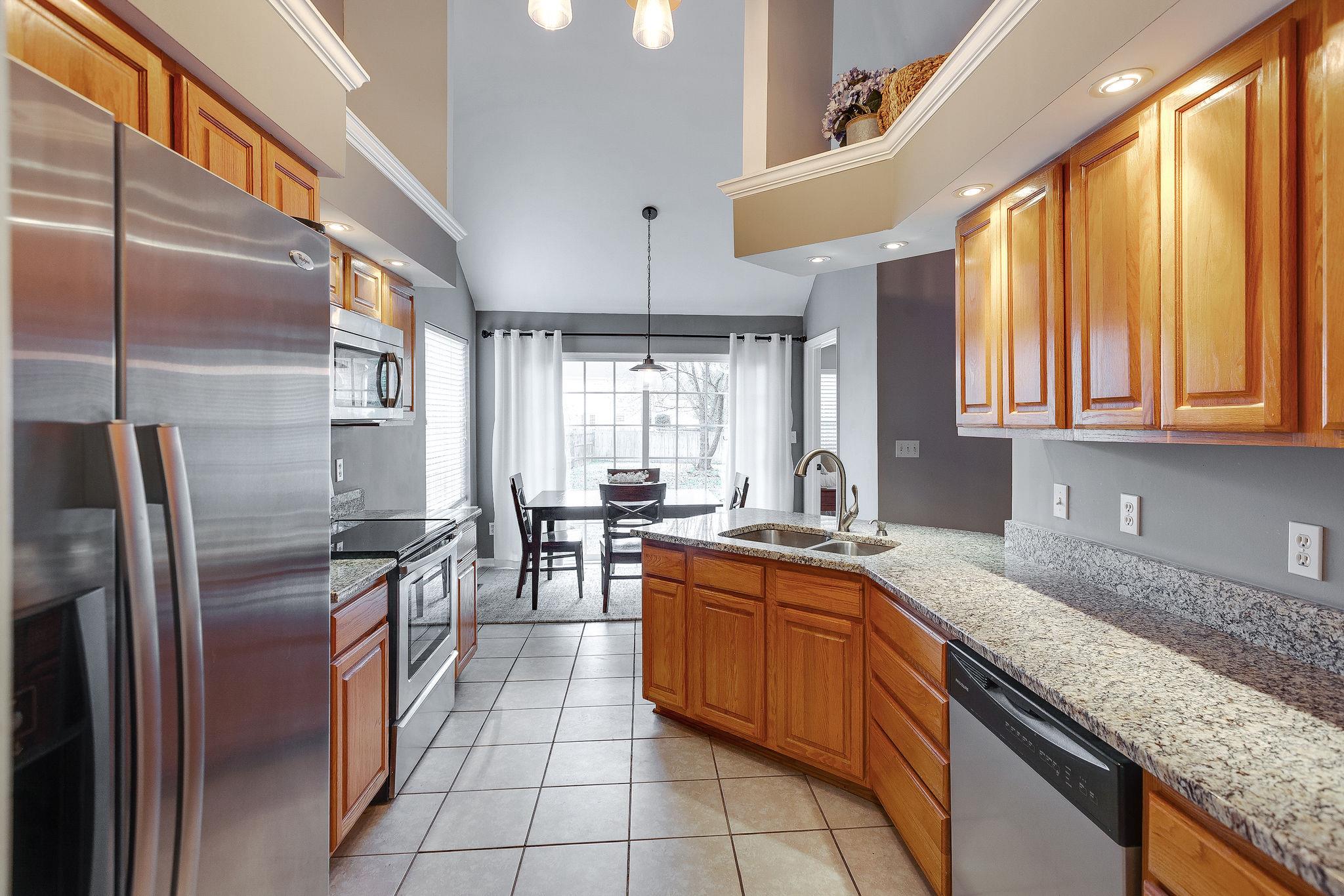 1815 O'Reilly Circle Spring Hill, TN 37174 - Photo 10 of 23 *Kitchen*