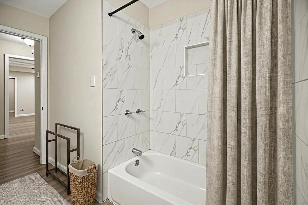 5118 Keystone Street Houston, TX 77021 - Photo 5 of 12 2nd Full Bath