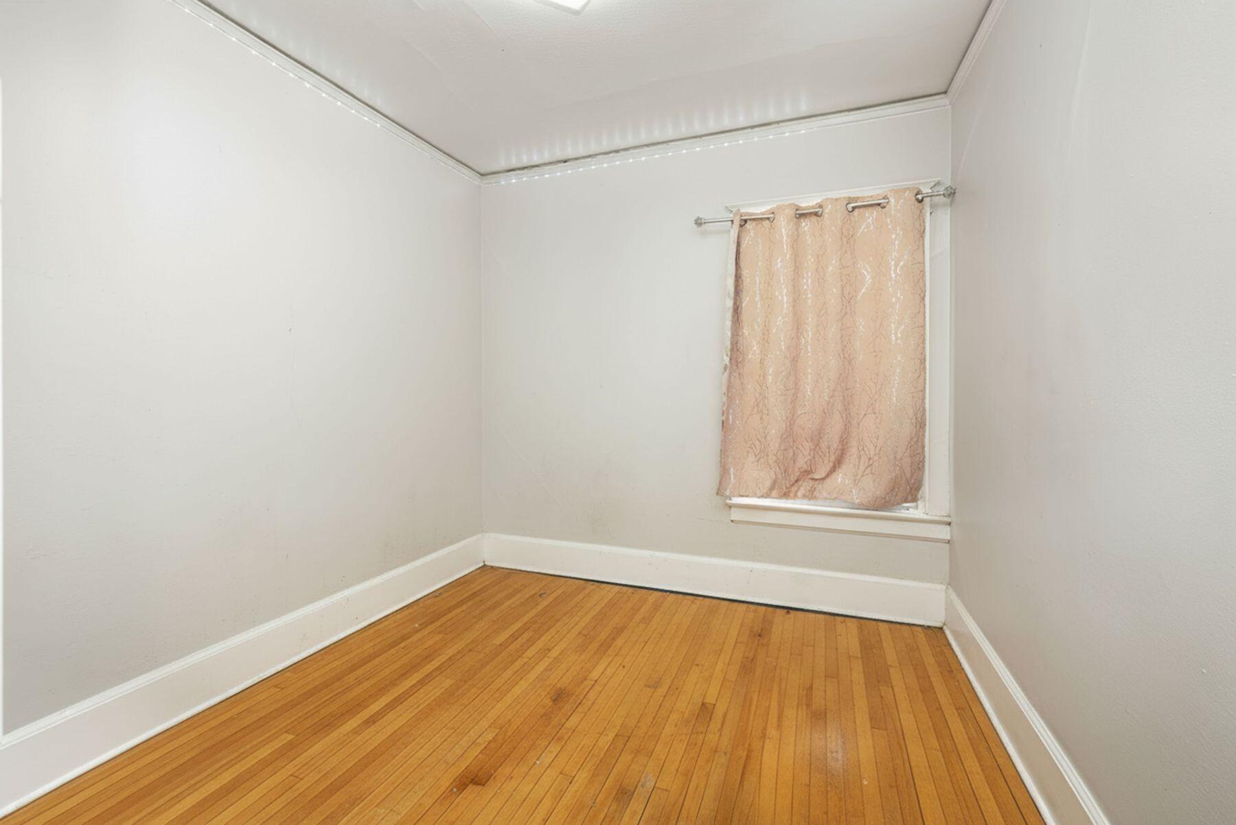 1128 South 35th Street, Unit 1130 Milwaukee, WI 53215 - Photo 17 of 17 Bedroom Upper