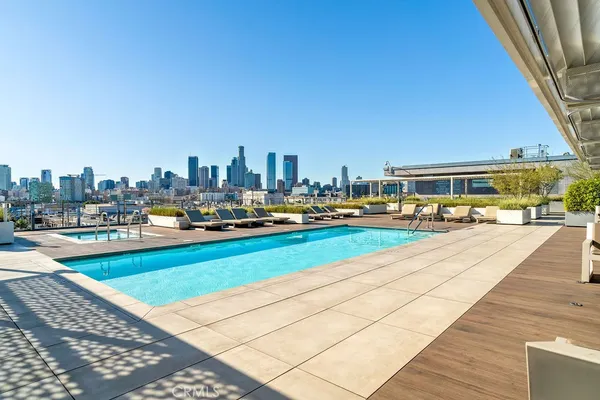 $5,550 | 530 South Hewitt Street, Unit 433, Los Angeles, CA 90013