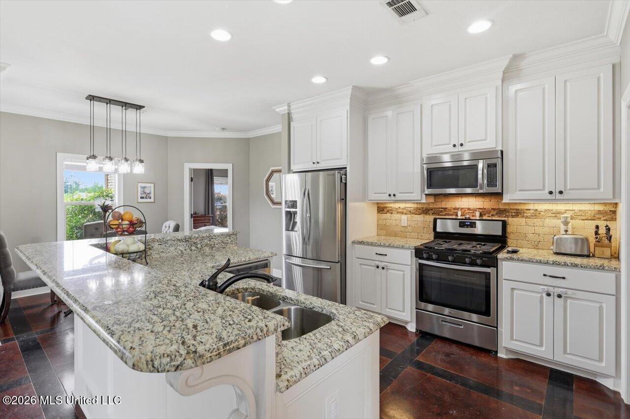 447 Greenfield Ridge Circle Brandon, MS 39042 - Photo 8 of 29 08-447 Greenfield Ridge Cir _ Hometoursm