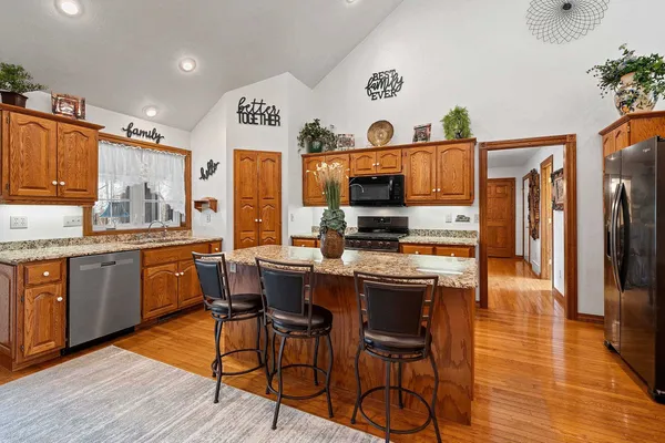 $674,900 | 5271 Morning Retreat Road, Oconto, WI 54153