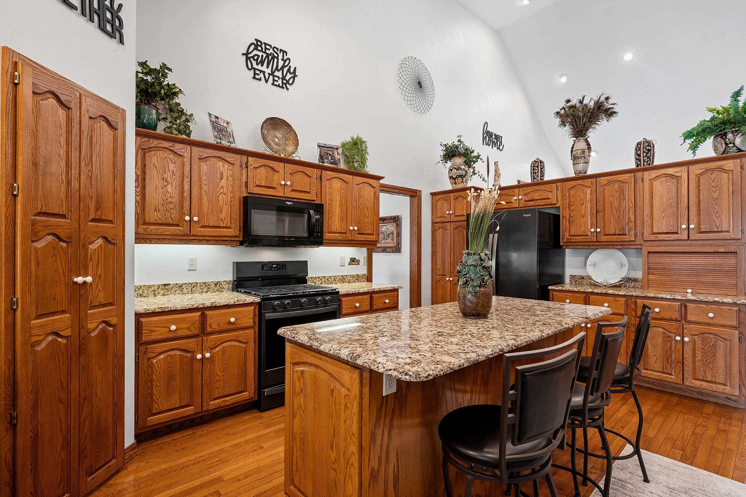 5271 Morning Retreat Road Oconto, WI 54153 - Photo 15 of 82