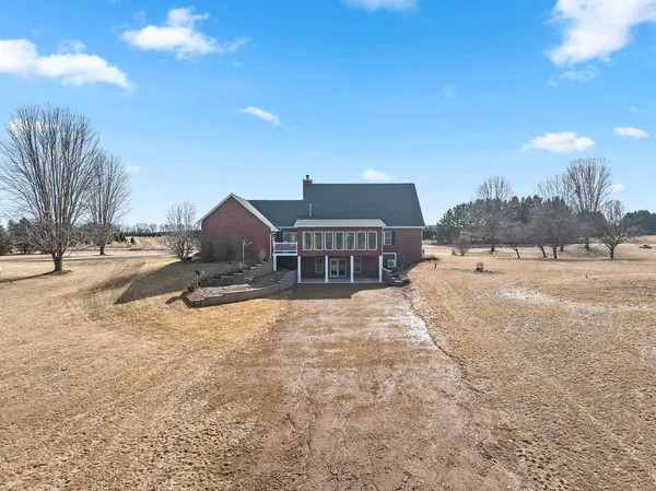 $674,900 | 5271 Morning Retreat Road, Oconto, WI 54153