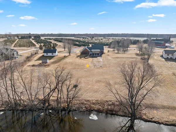 $674,900 | 5271 Morning Retreat Road, Oconto, WI 54153