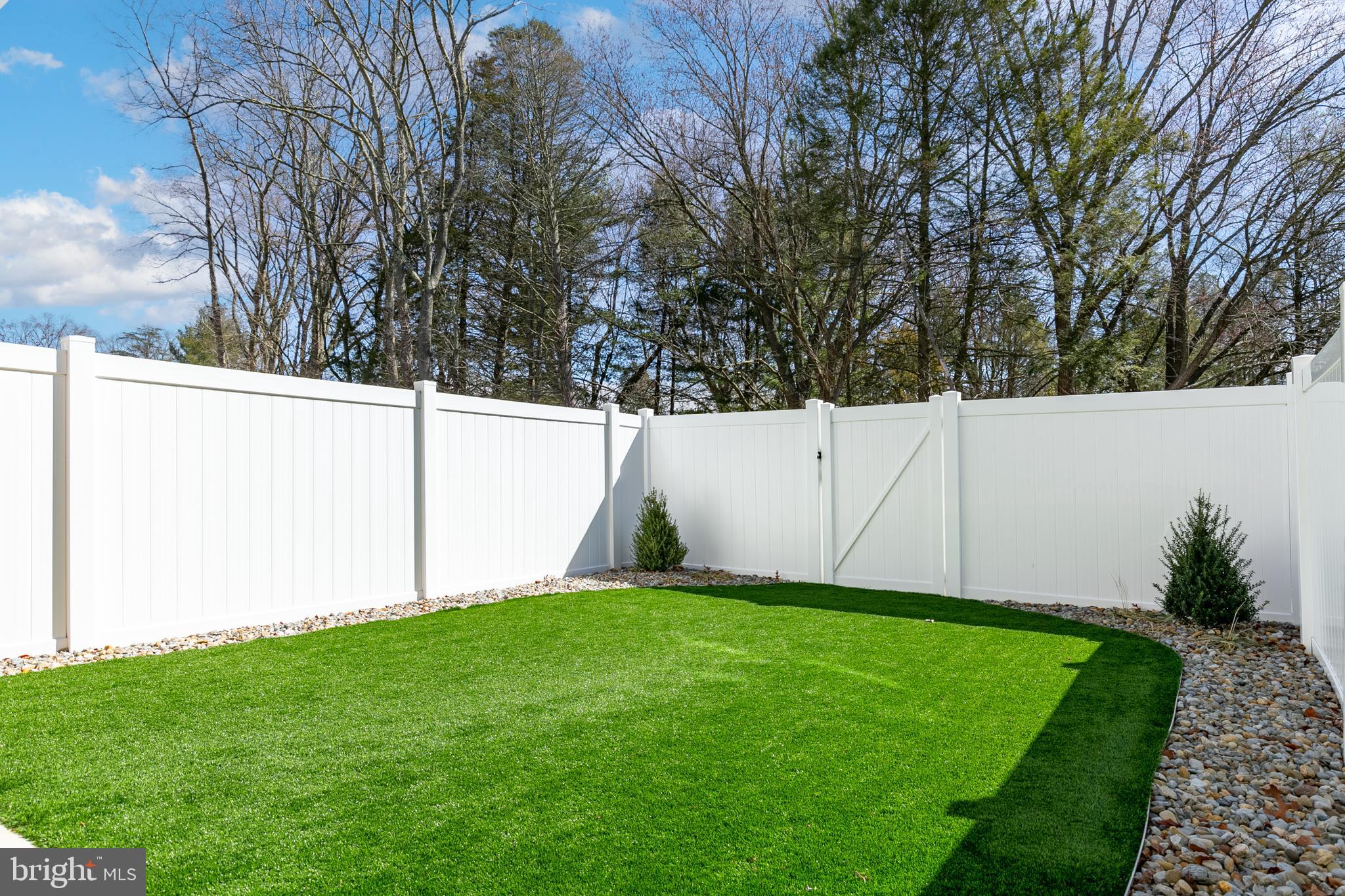 50 Comfort Road Williamstown, NJ 08094 - Photo 30 of 35 Pet Turf and Vinyl privacy fencing