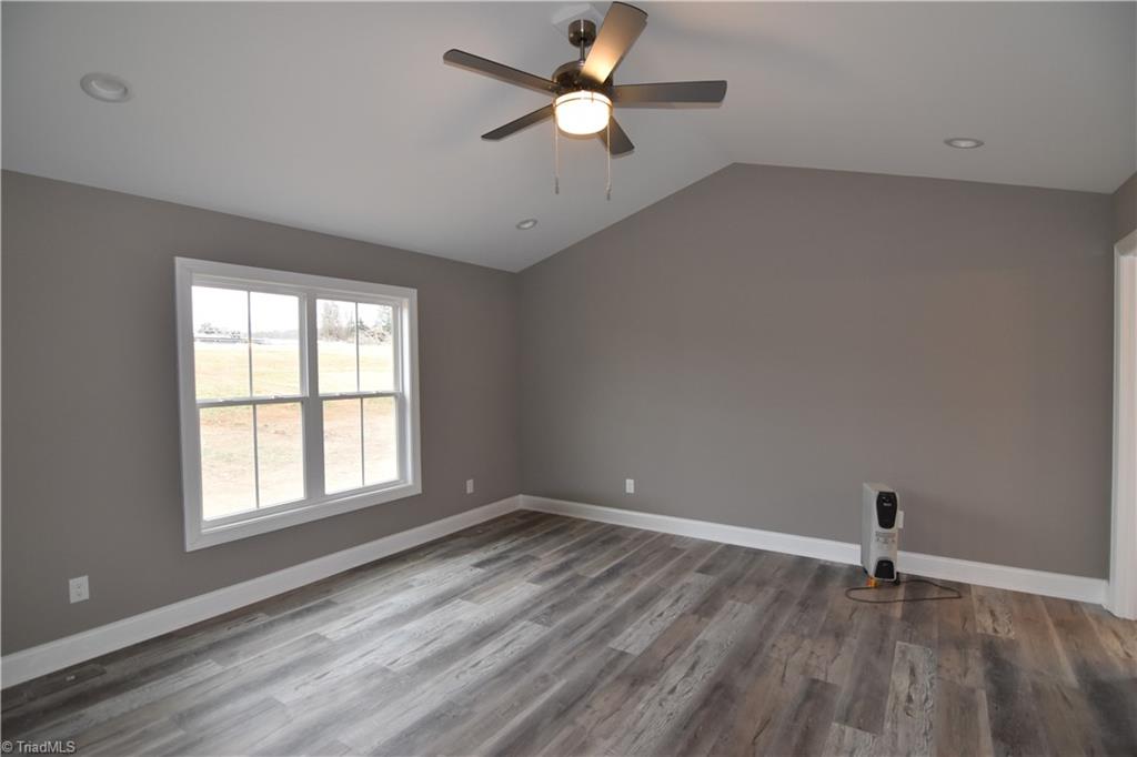 315 Cedar Lodge Road Thomasville, NC 27360 - Photo 8 of 17 Gallery Image 8