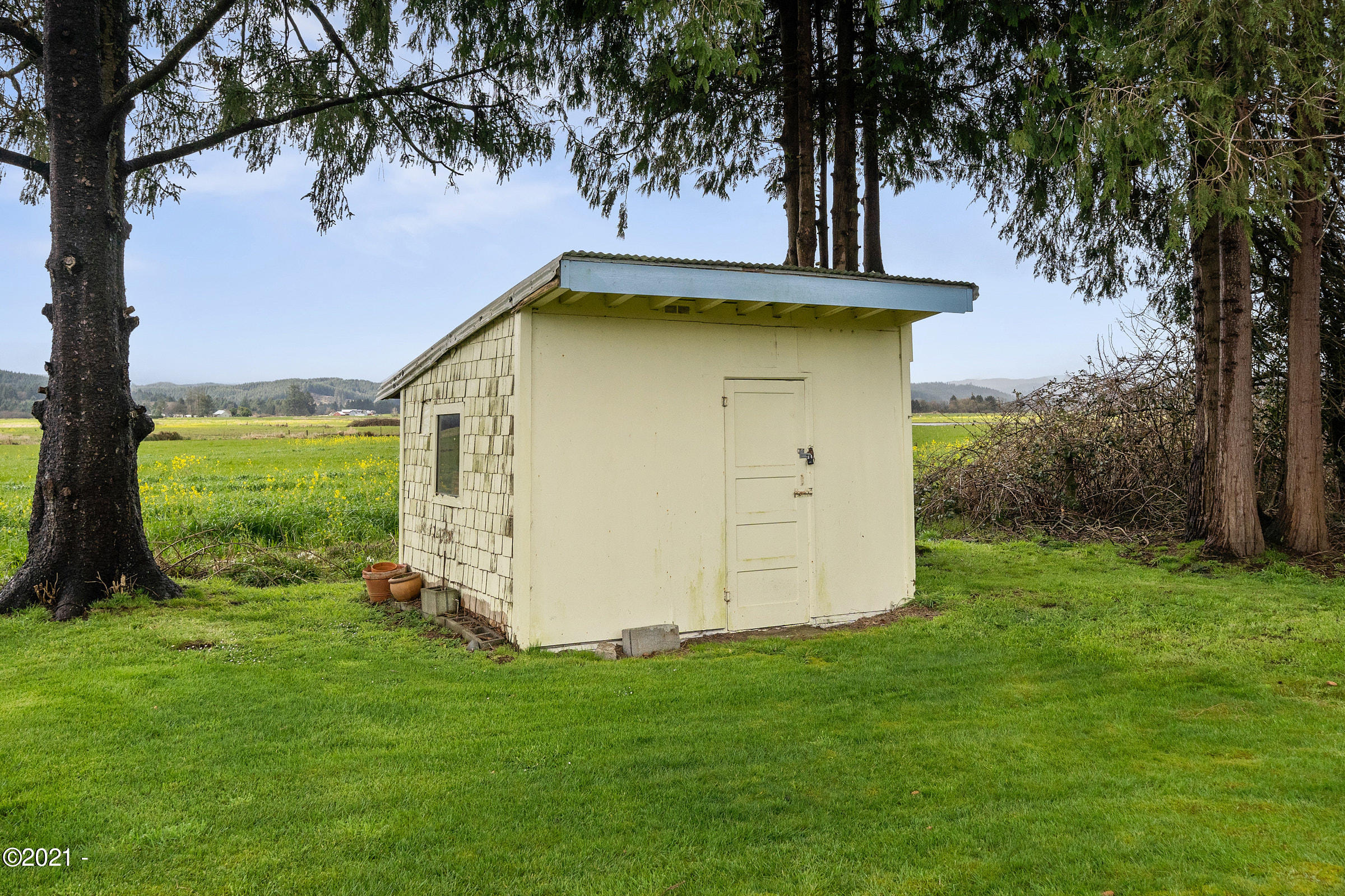 1735 Tone Road Tillamook, OR 97141 - Photo 21 of 29 DSC03552