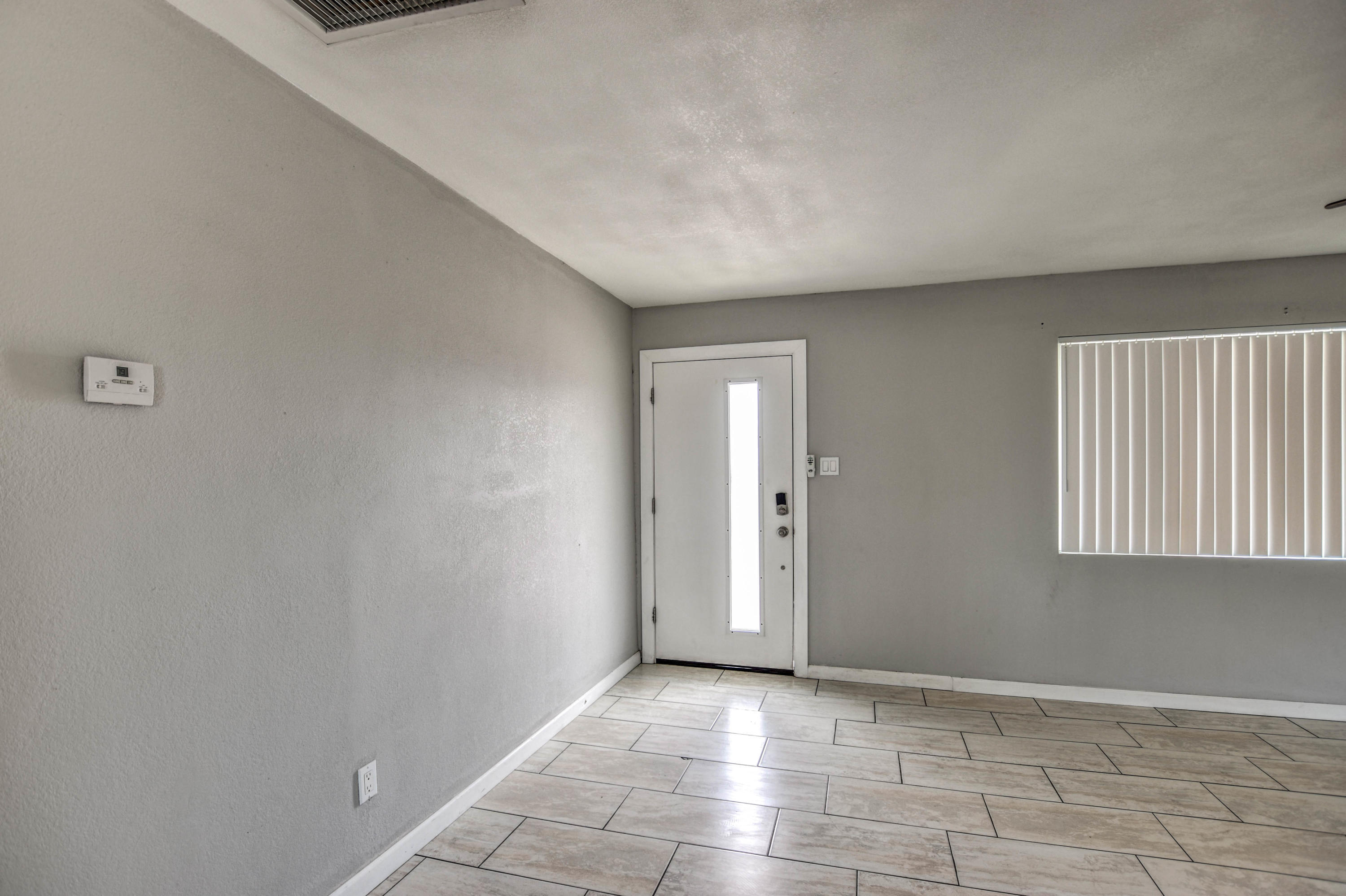 5142 West Osborn Road Phoenix, AZ 85031 - Photo 11 of 43 ENTRY 1