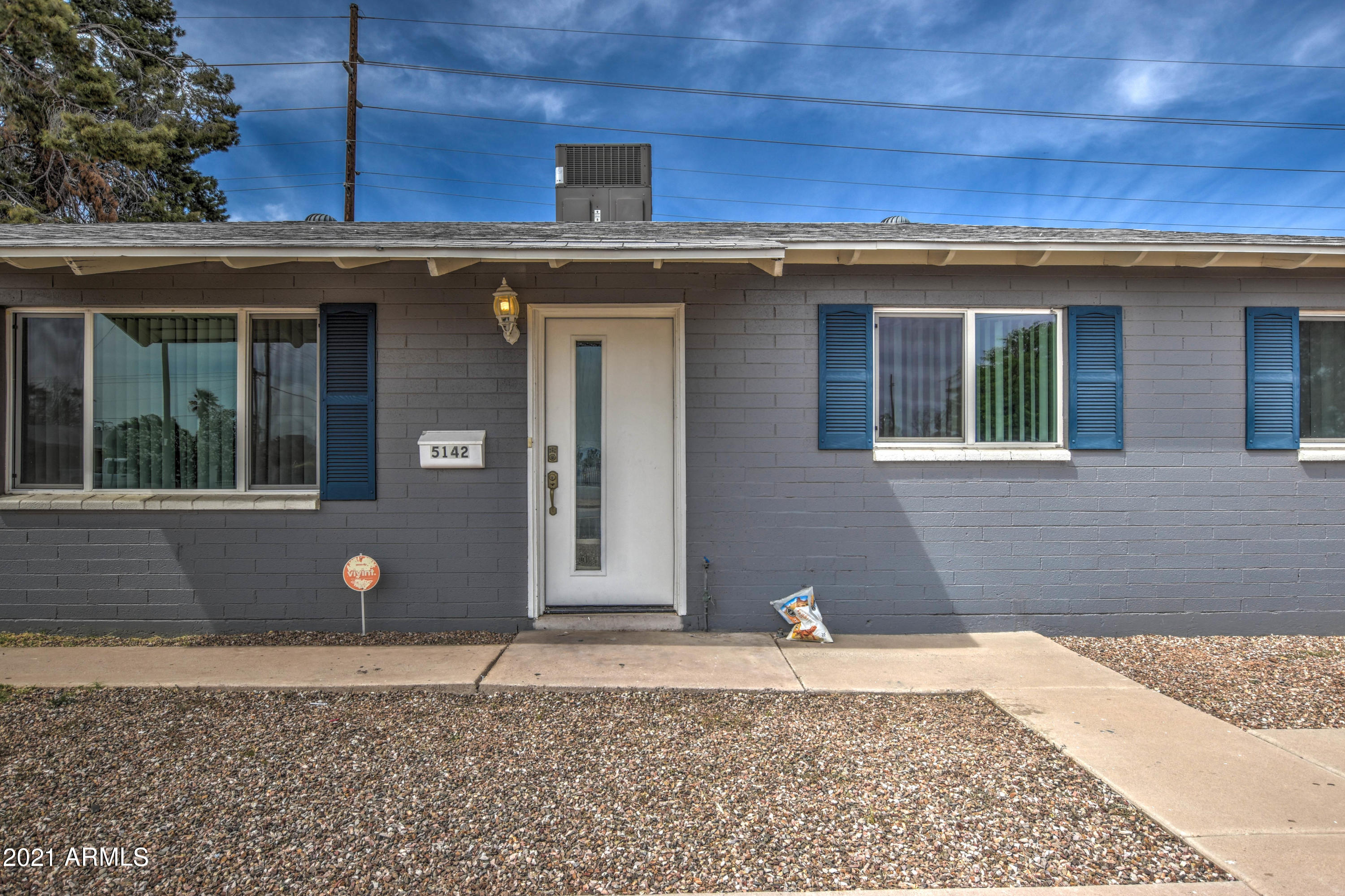 5142 West Osborn Road Phoenix, AZ 85031 - Photo 16 of 43 FRONT 4
