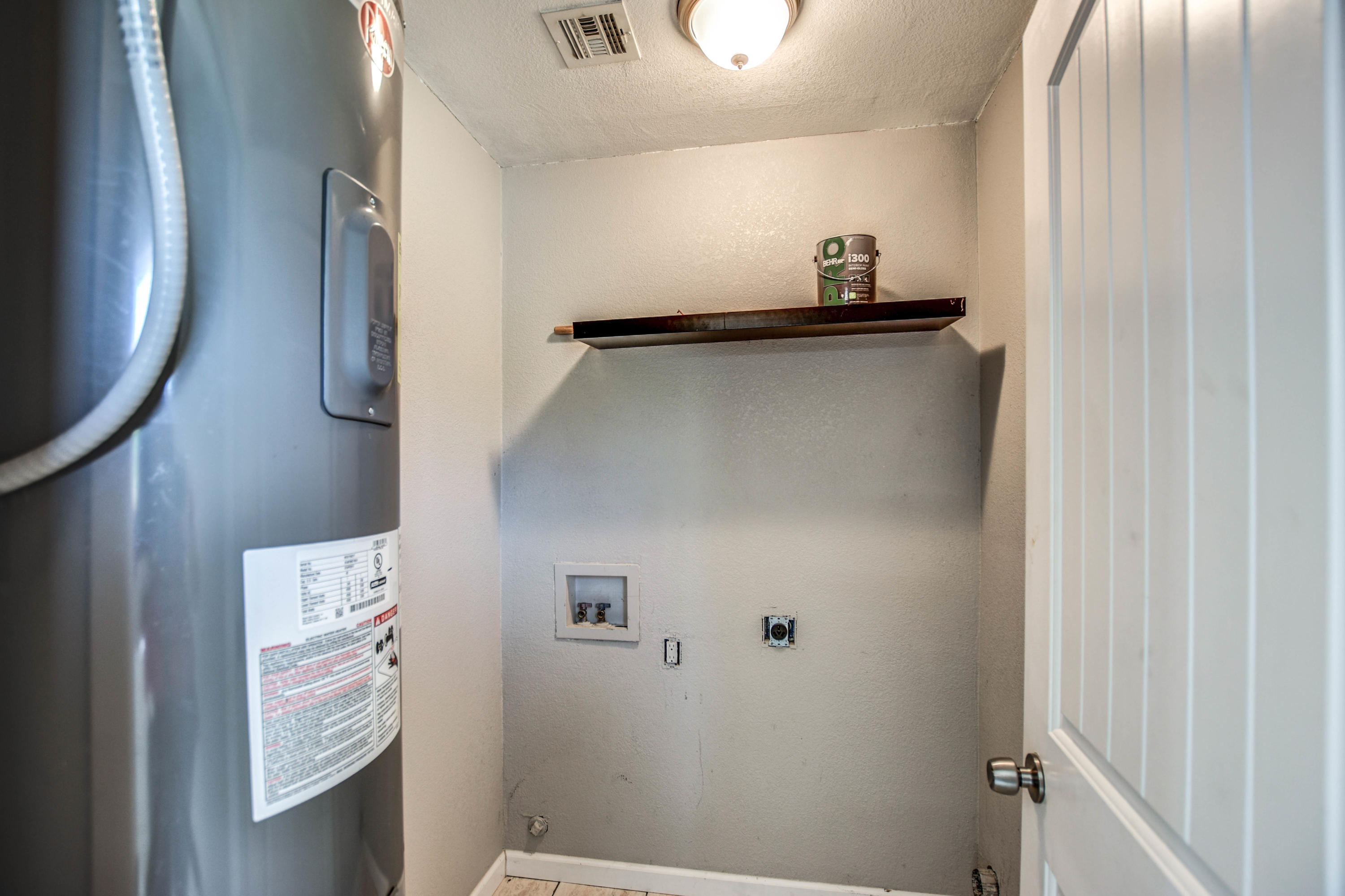 5142 West Osborn Road Phoenix, AZ 85031 - Photo 28 of 43 LAUNDRY 1, 1