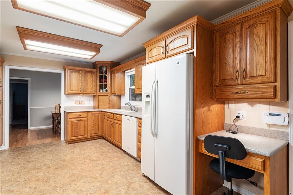 711 South Restin Road Greenwood, IN 46142 - Photo 8 of 23 Gallery Image 8