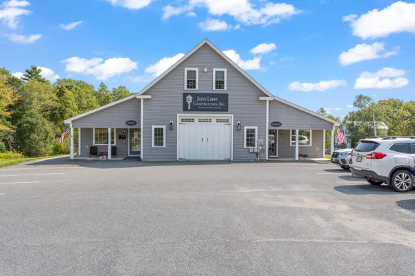 $825,000 | 20 Village Circle, Brunswick, ME 04011