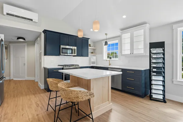 $825,000 | 20 Village Circle, Brunswick, ME 04011