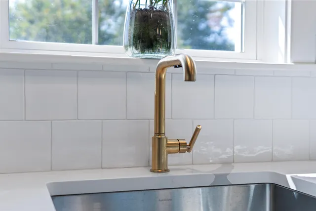 $825,000 | 20 Village Circle, Brunswick, ME 04011