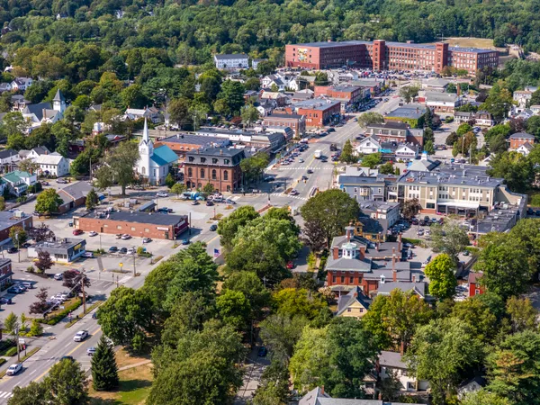 $825,000 | 20 Village Circle, Brunswick, ME 04011