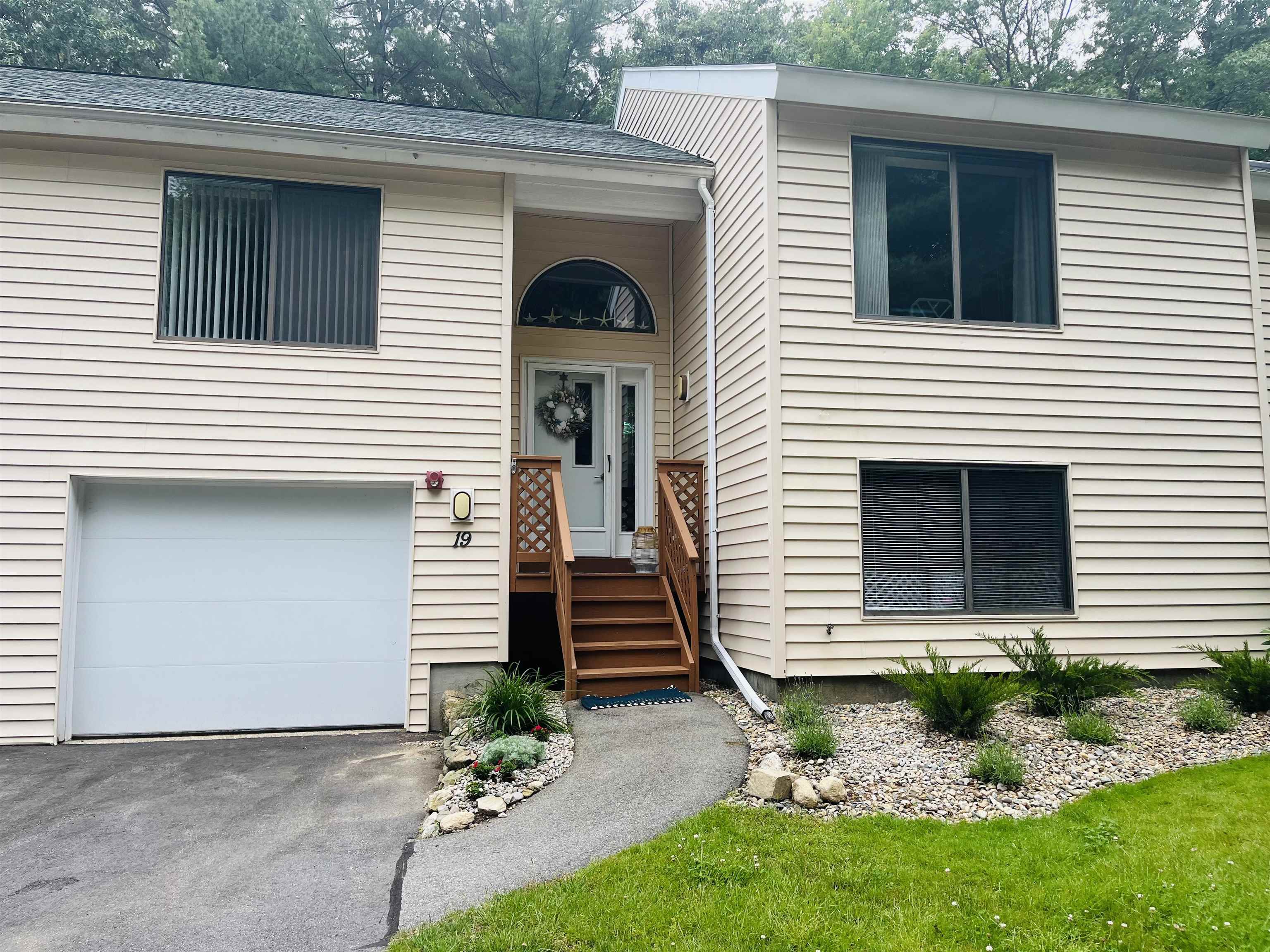 19 Ridgewood Drive Atkinson, NH 03811 - Photo 19 of 33