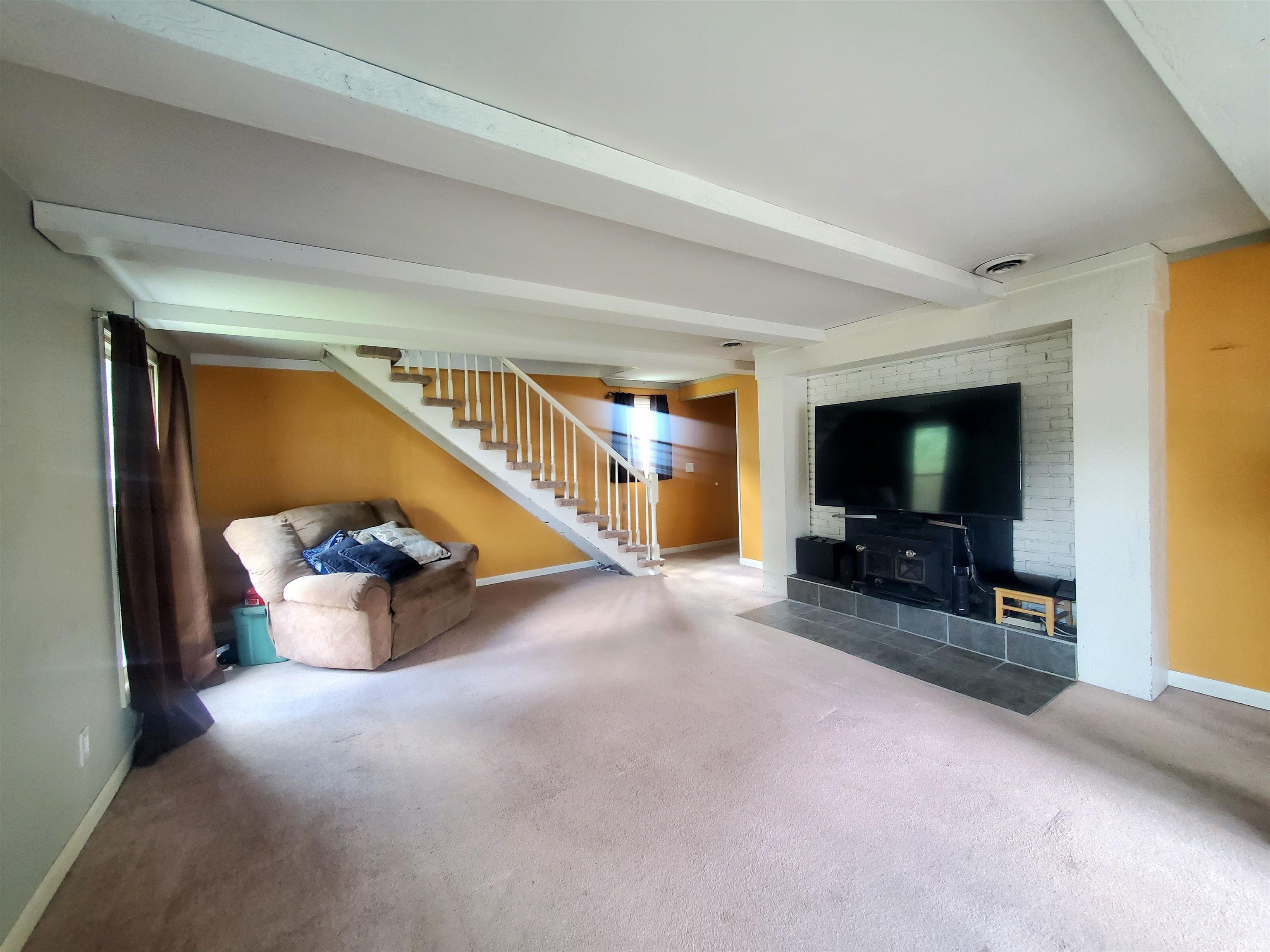 1565 Green Road New Haven, IN 46774 - Photo 3 of 19 Gallery Image 3