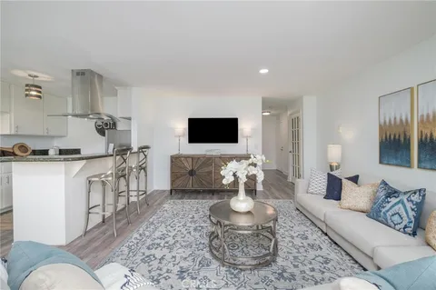 $975,000 | 1720 Ardmore Avenue, Unit 224, Hermosa Beach, CA 90254