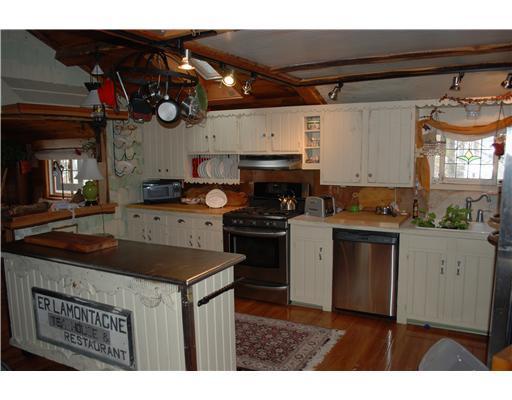 136 Mayberry Road Gray, ME 04039 - Photo 8 of 10 Kitchen.