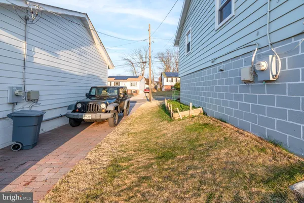 $459,999 | 7917 Grant Drive, Glenarden, MD 20706