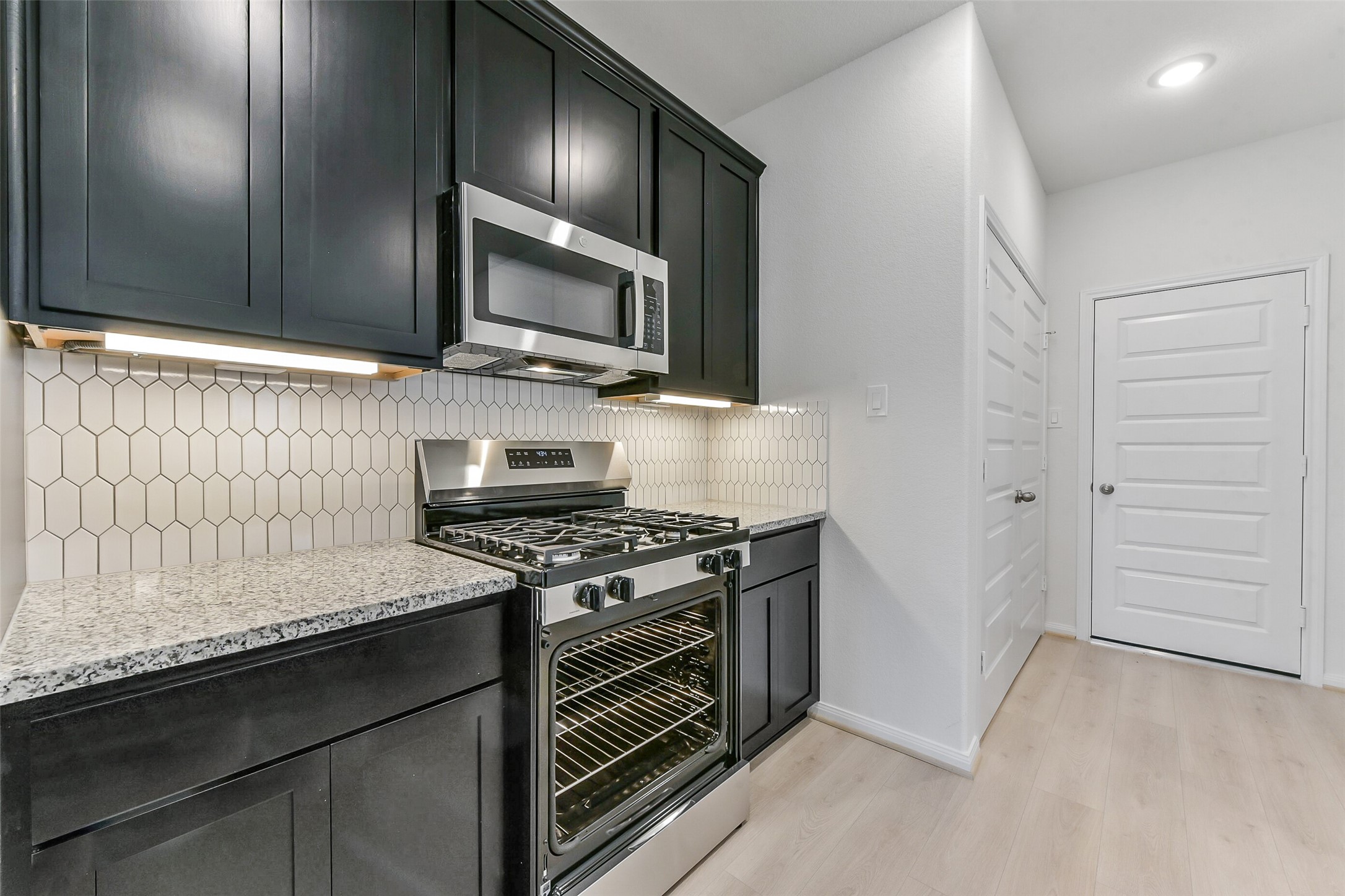 15411 Fathom Line Way Houston, TX 77053 - Photo 14 of 41