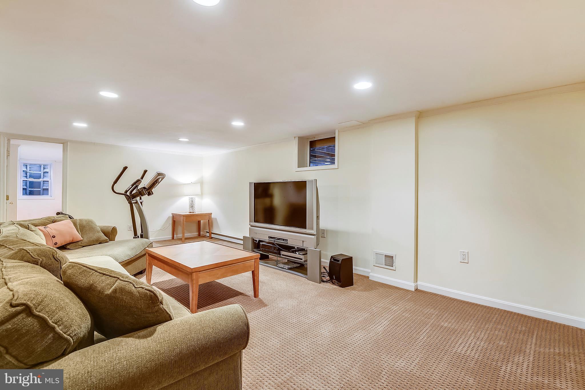 1701 Sherwood Road Silver Spring, MD 20902 - Photo 44 of 63 Gallery Image 44