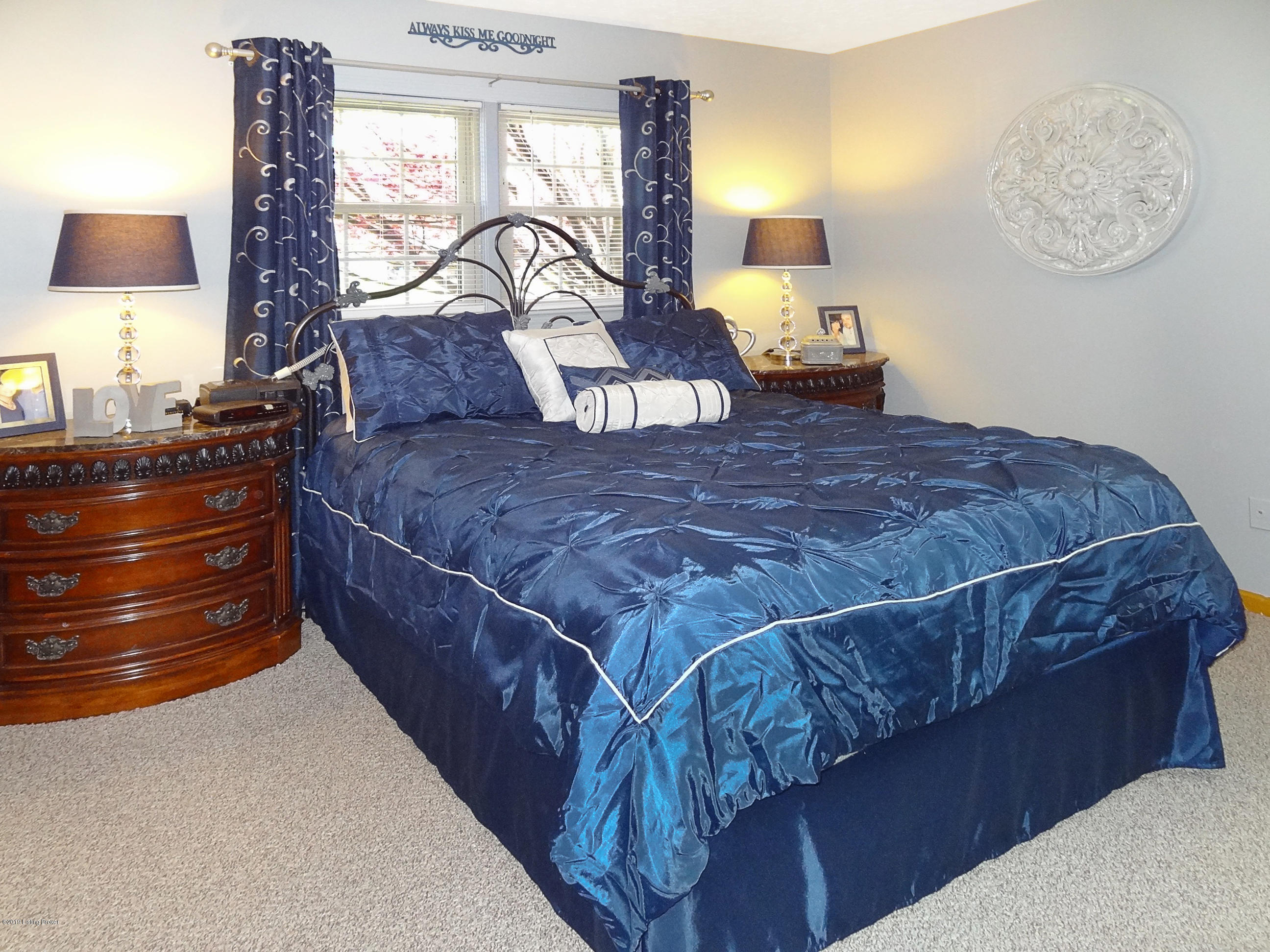 4631 Dover Road Louisville, KY 40216 - Photo 4 of 31 DSC07052