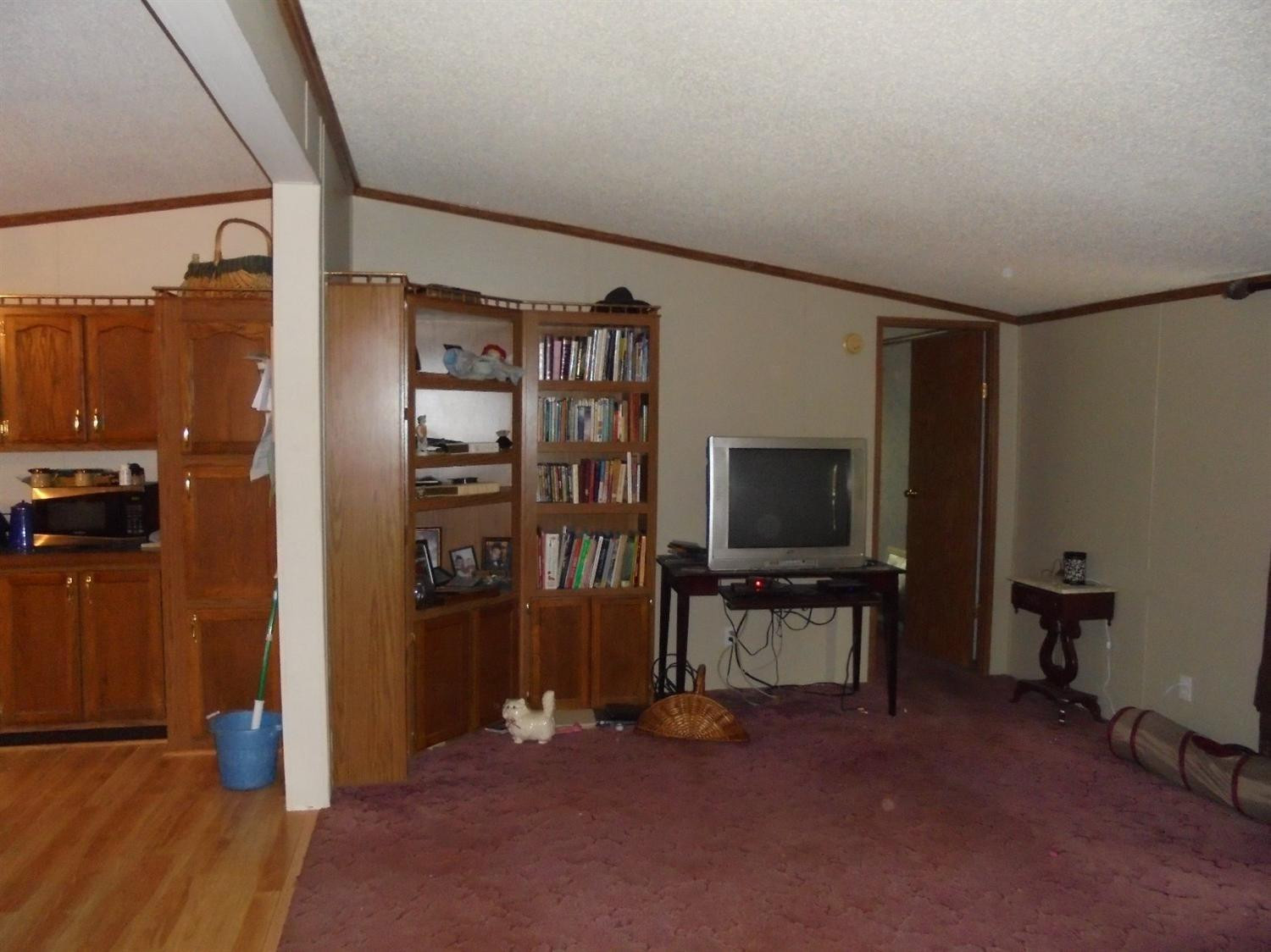 1775 Welch Road Jeffersonville, KY 40337 - Photo 11 of 19 Photo 11