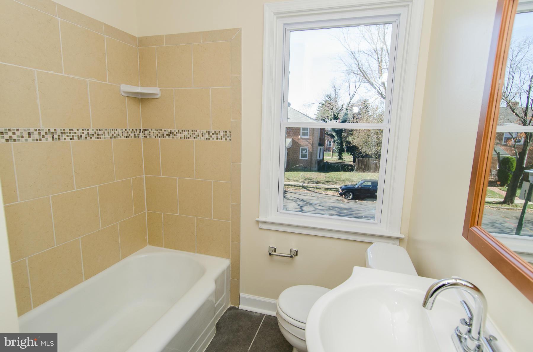 5409 Sagra Road Baltimore, MD 21239 - Photo 12 of 24 Bath
