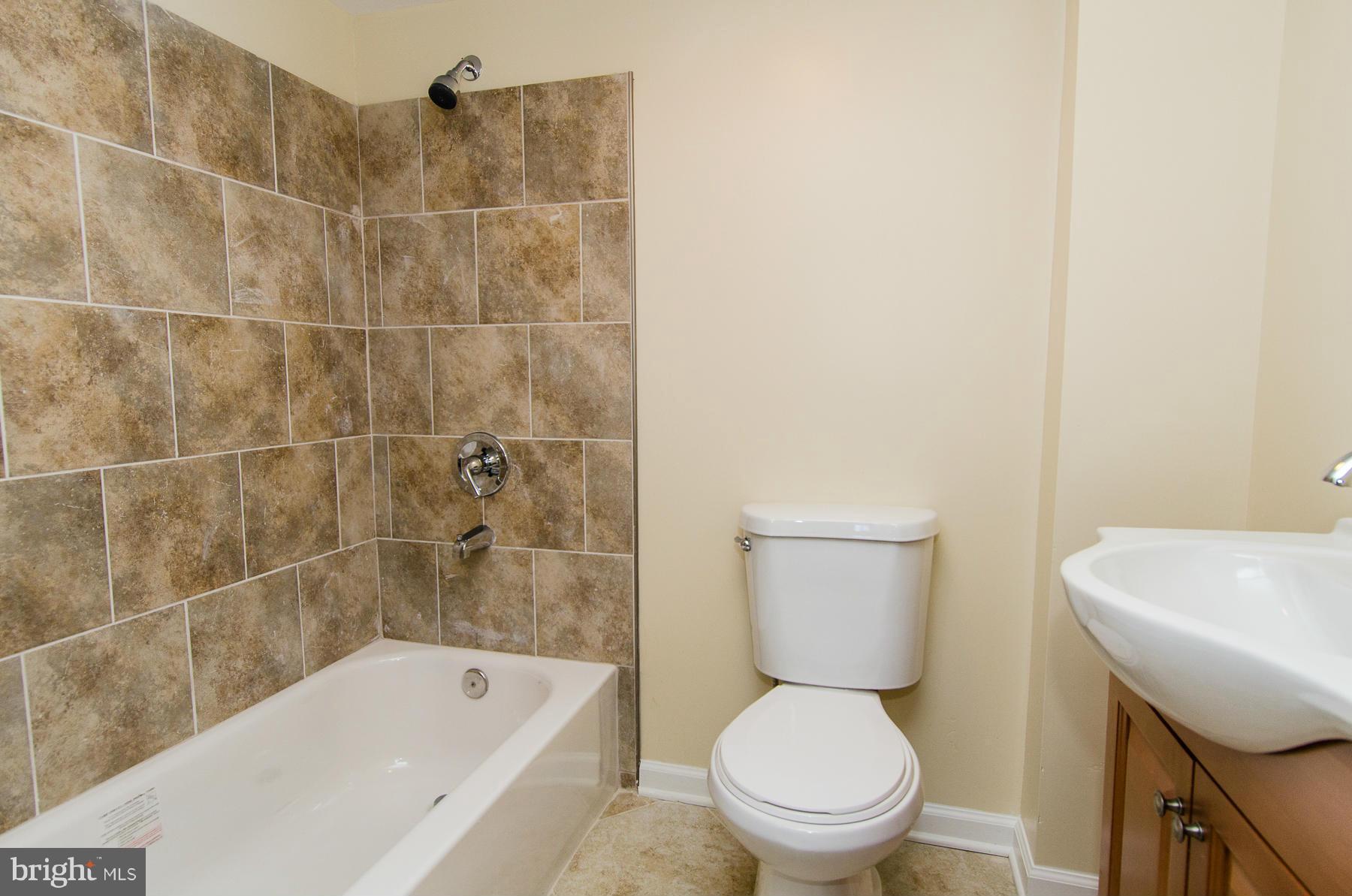 5409 Sagra Road Baltimore, MD 21239 - Photo 19 of 24 Bath