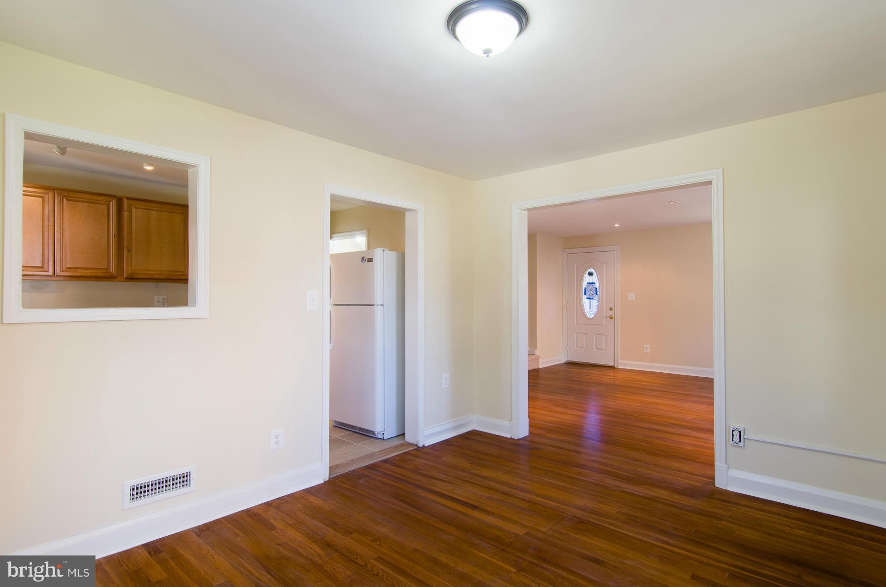 5409 Sagra Road Baltimore, MD 21239 - Photo 6 of 24 Dining Room