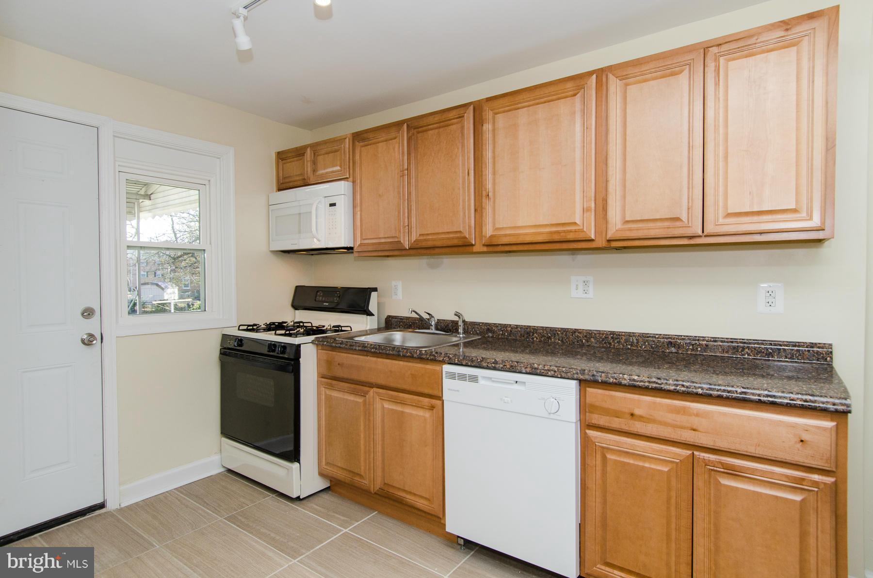 5409 Sagra Road Baltimore, MD 21239 - Photo 7 of 24 Kitchen