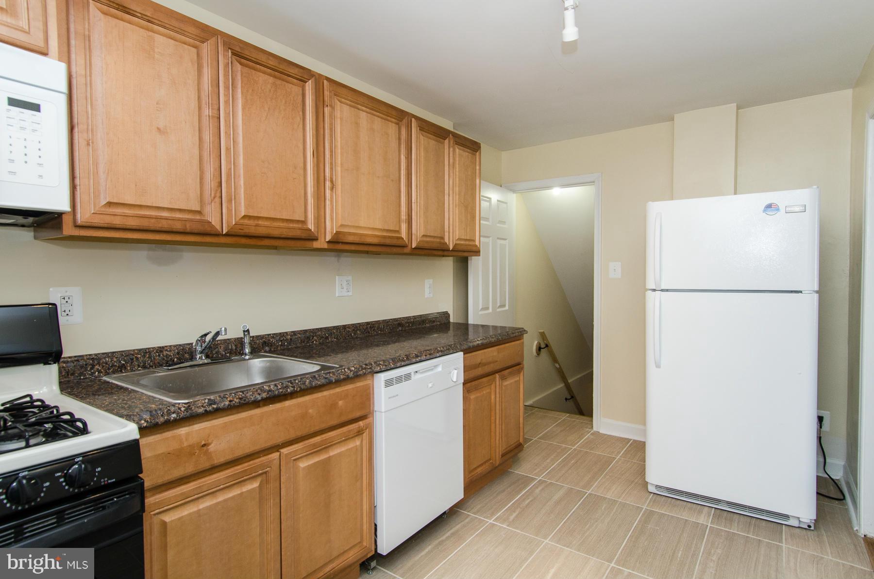 5409 Sagra Road Baltimore, MD 21239 - Photo 8 of 24 Kitchen