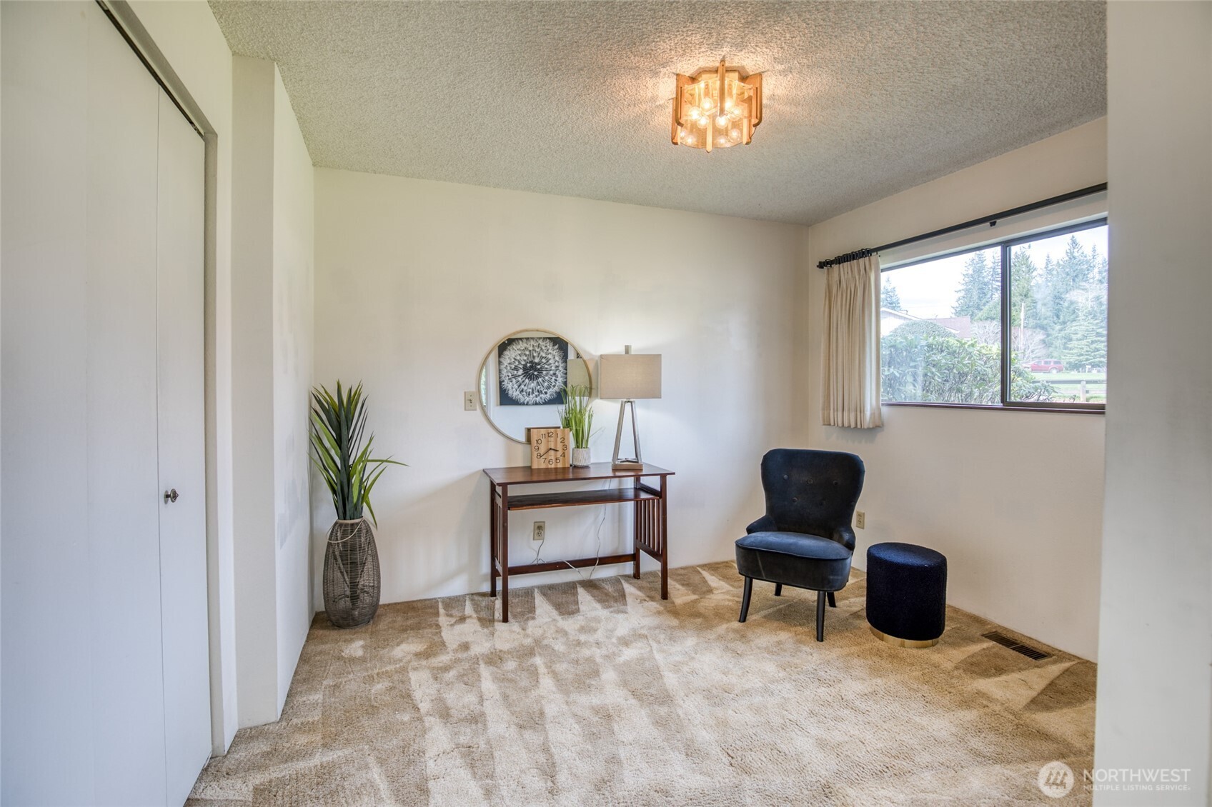 6109 Ridgeview Drive Aberdeen, WA 98520 - Photo 9 of 38 a view of a workspace with furniture and a window