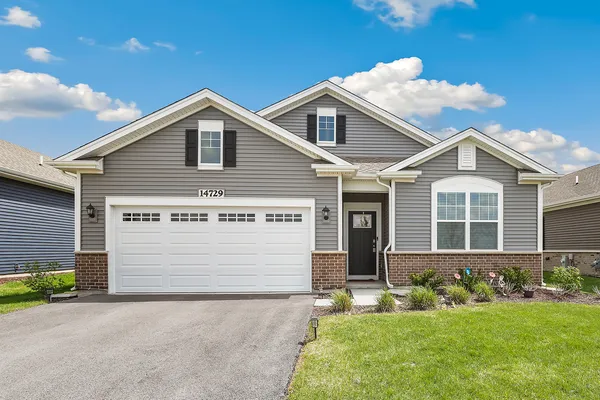 $474,900 | 14729 South Greenbriar Drive, Plainfield, IL 60544