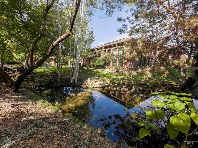 $5,800,000 | 4799a River Road, Buhl, ID 83316