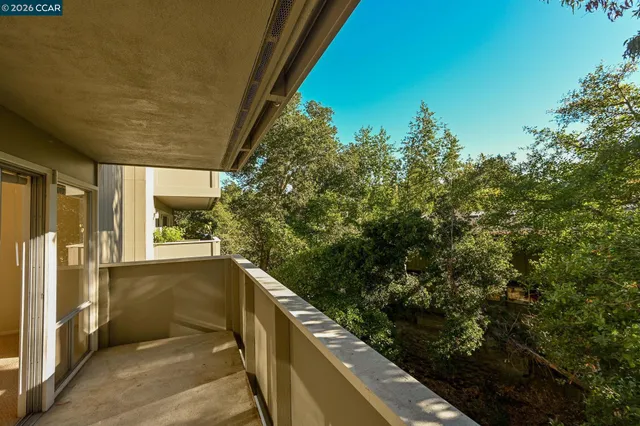 $2,300 | 73 Brookwood Road, Unit 48, Orinda, CA 94563