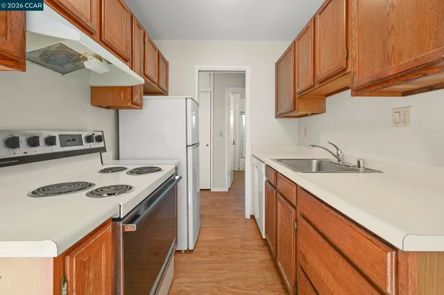 $2,300 | 73 Brookwood Road, Unit 48, Orinda, CA 94563