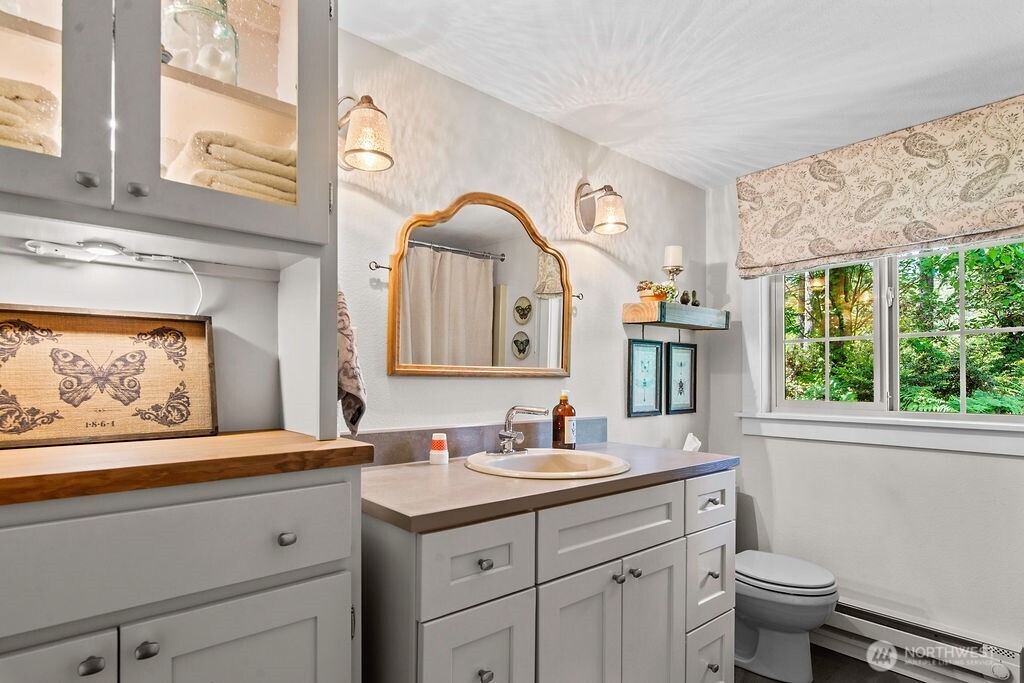 8343 Glenwood Road Southwest Port Orchard, WA 98367 - Photo 19 of 39 Gallery Image 19
