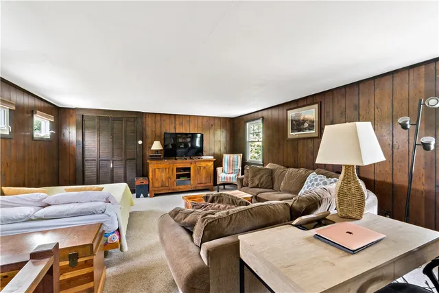 $2,000 | 39 Salt Pond Way, Westerly, RI 02891